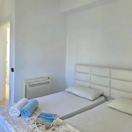 Brisa Del Mar Beachfront 116 - Happy Appartamento
